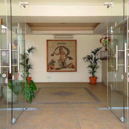 Daphne Hotel Apartments Cyprus Paphos Exterior foto